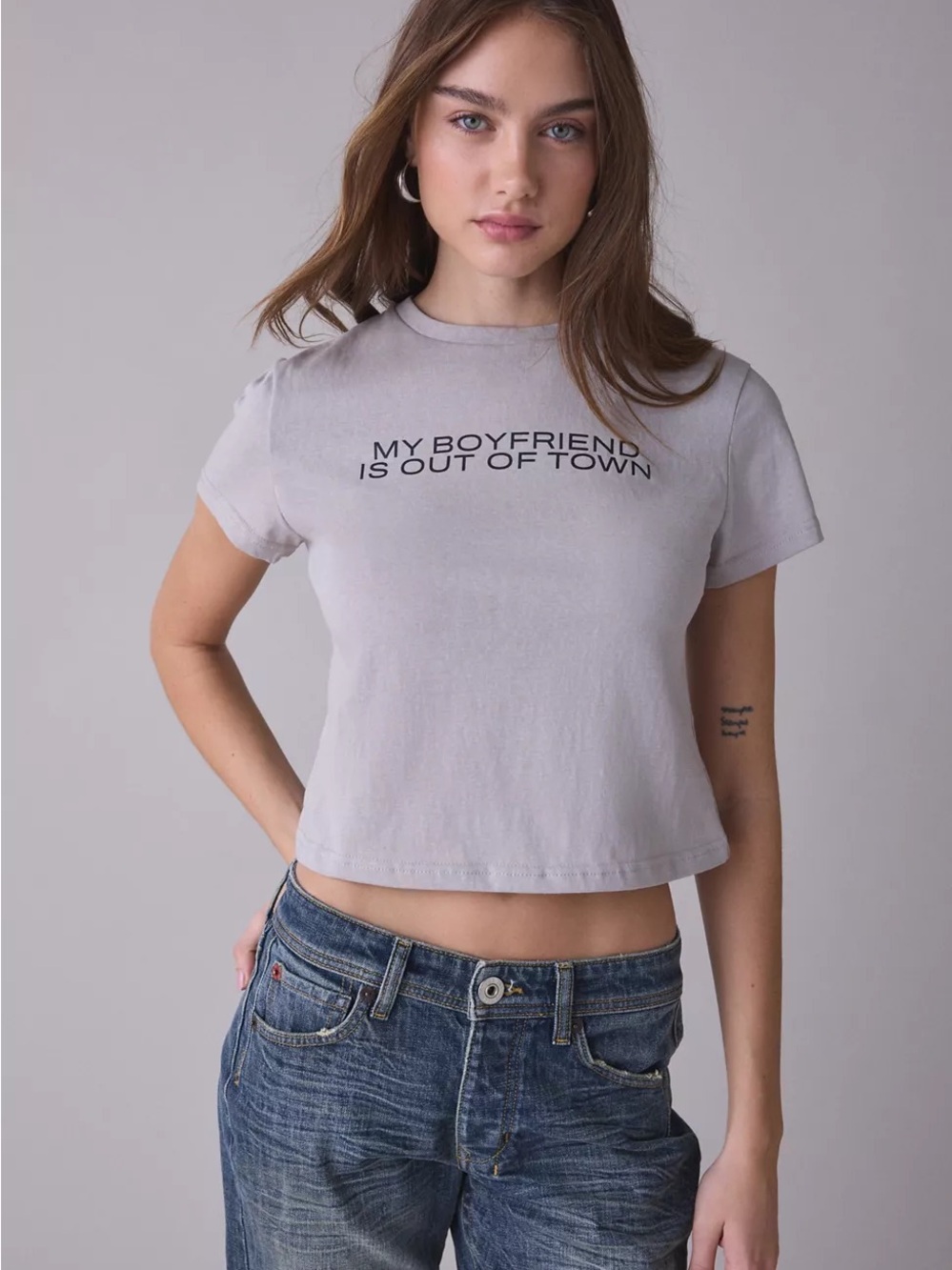 LIONESS | BF BABY TEE | ASH | 1B